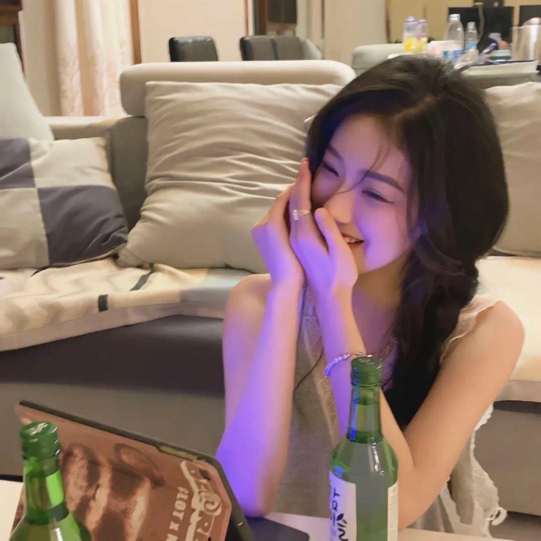 独家爆料：圈内老戏骨深夜密会神秘女子，工作室紧急辟谣，整整一周